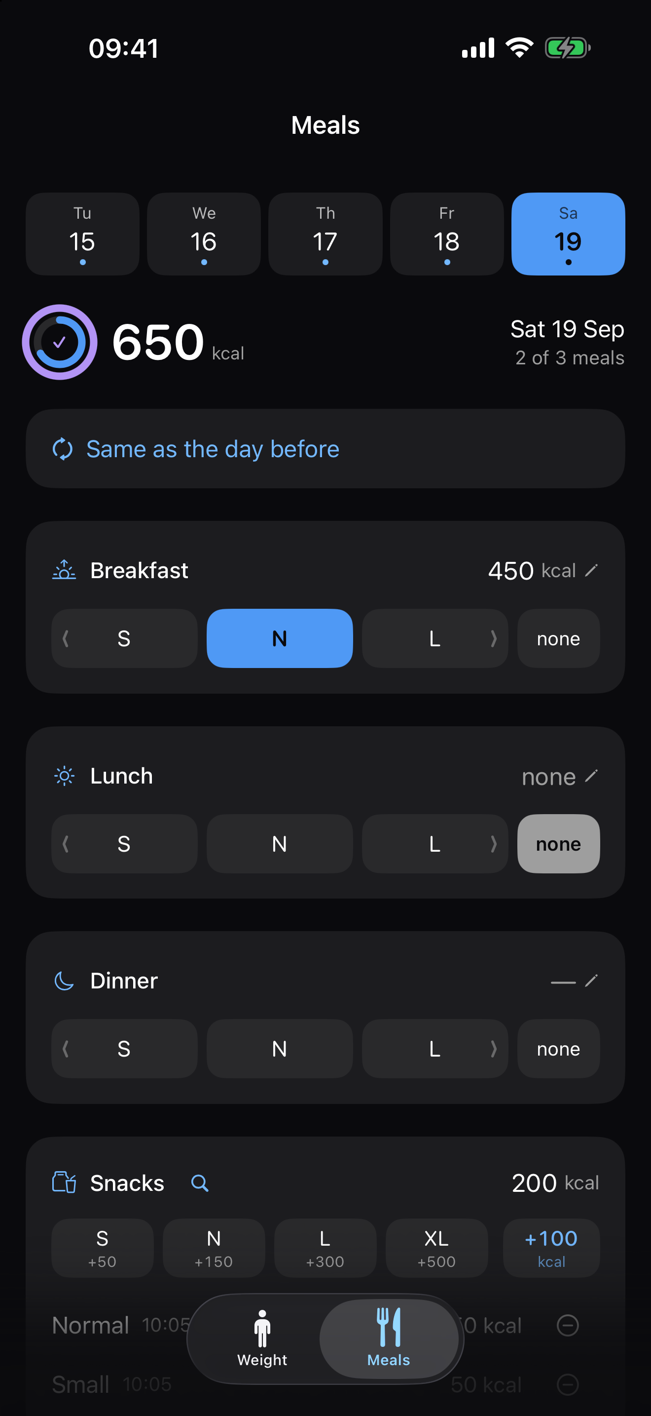 The meals screen: one card per meal with small, normal, large and huge buckets.